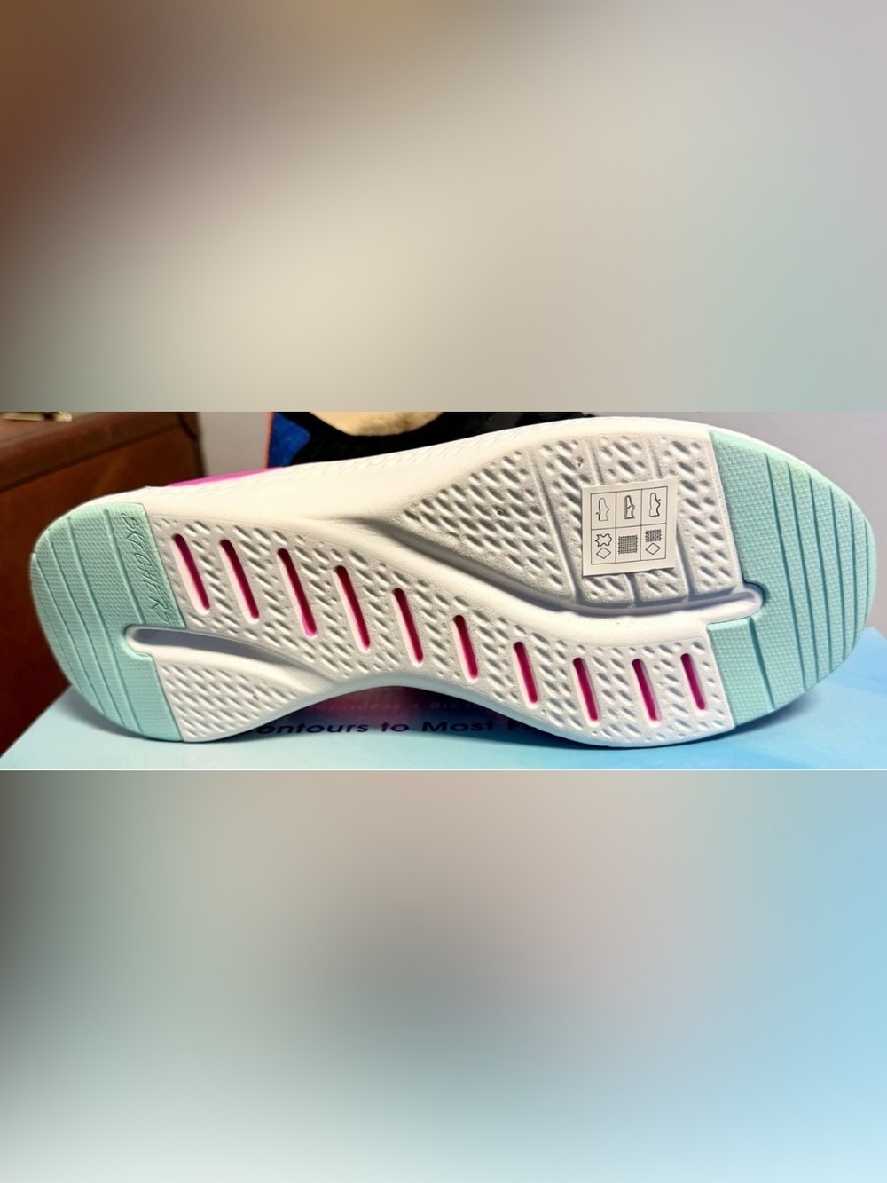Skechers Stretch Fit Air Cooled Memory Foam Sneakers Women's Size 7 New in Box - Picture 9 of 15